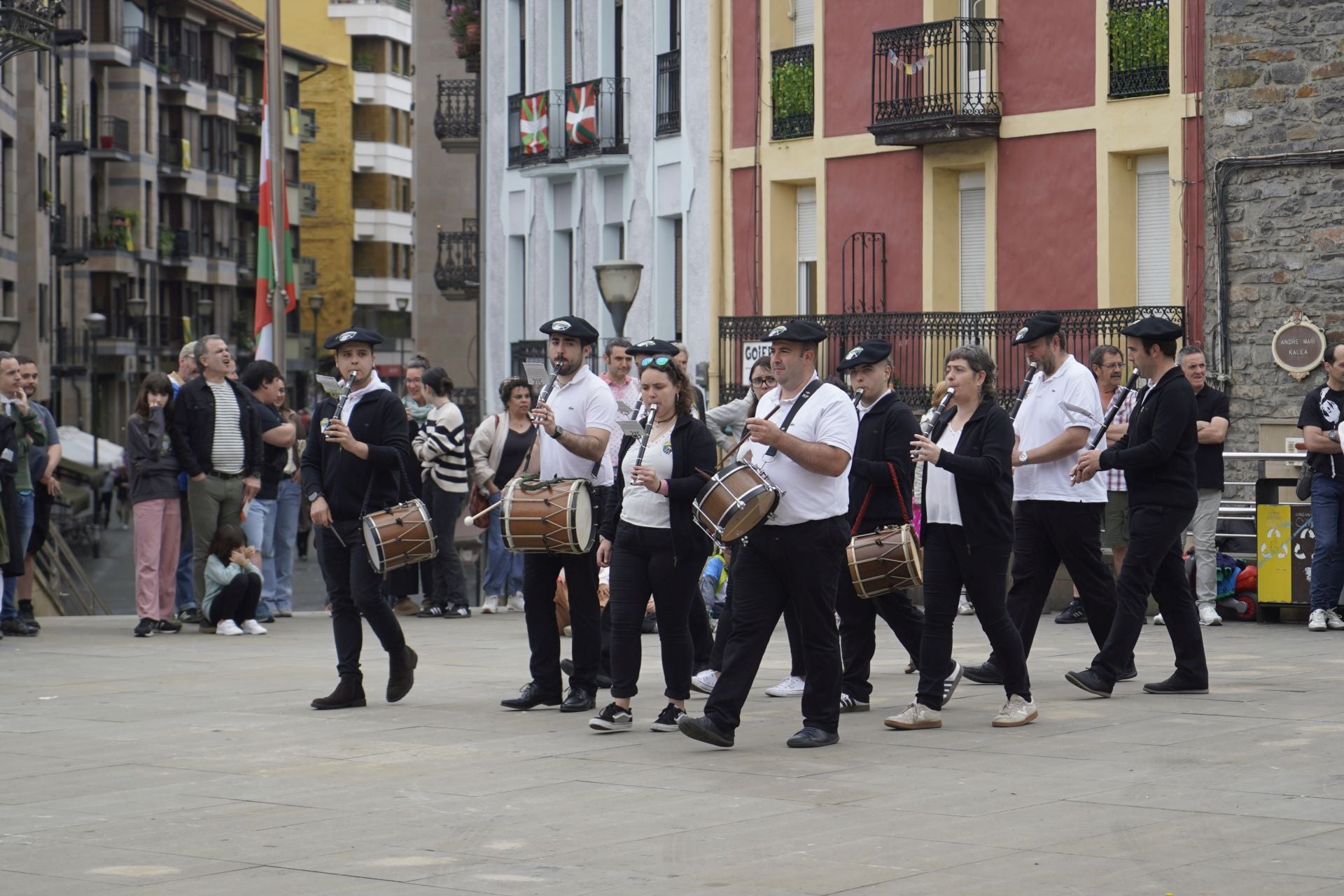 Beasain vibra en el primer domingo festivo