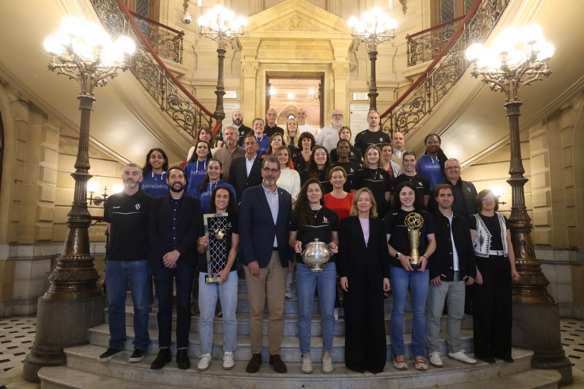 Recibimiento en Donostia a las campeonas