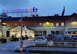 Carrefour Goierri en Olaberria.