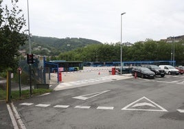 Dbus espera tener electrificado este parking para otoño del año que viene.