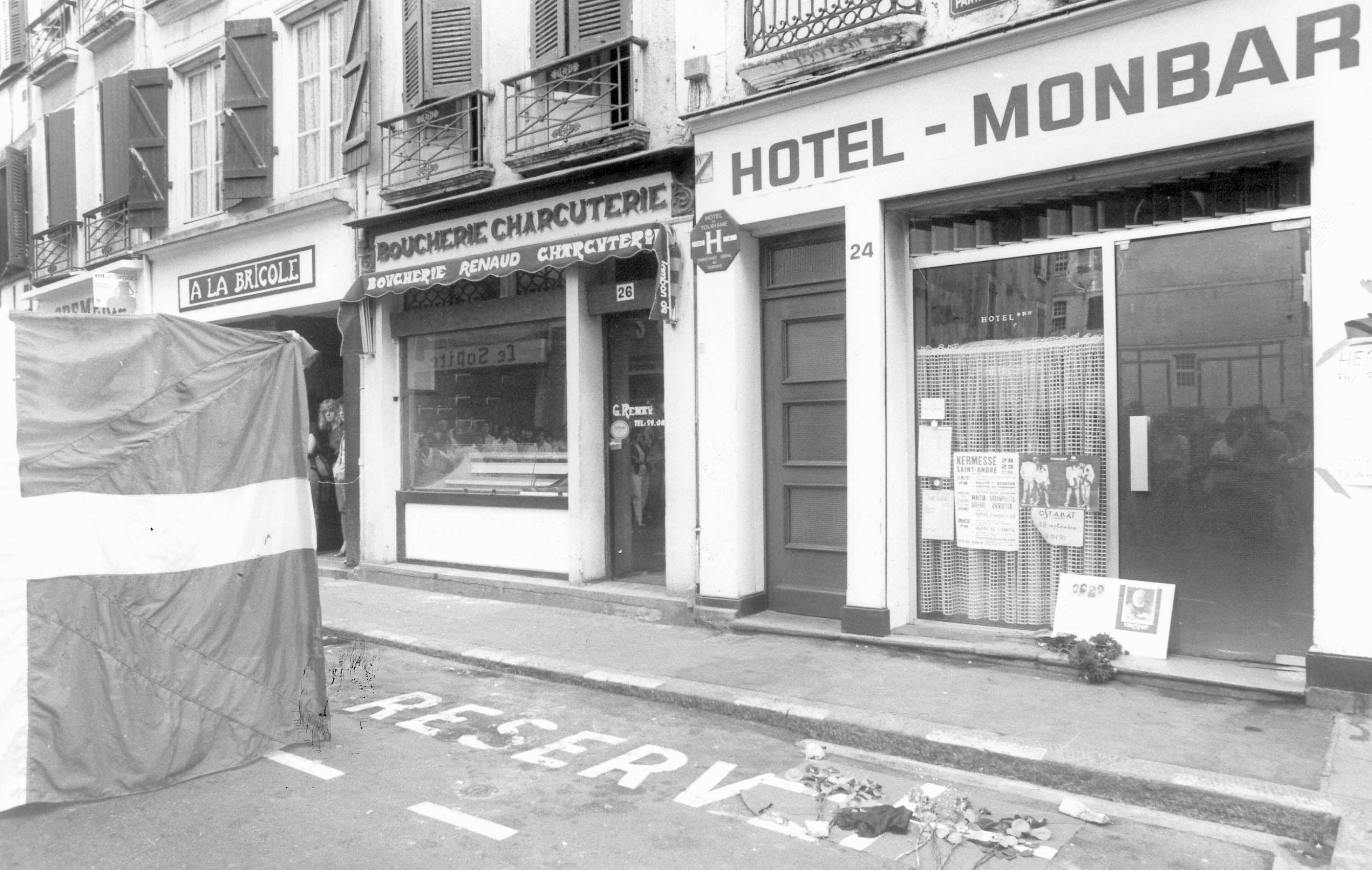 Hotel Monbar de Baiona, donde ocurrió el atentado hace 40 años.