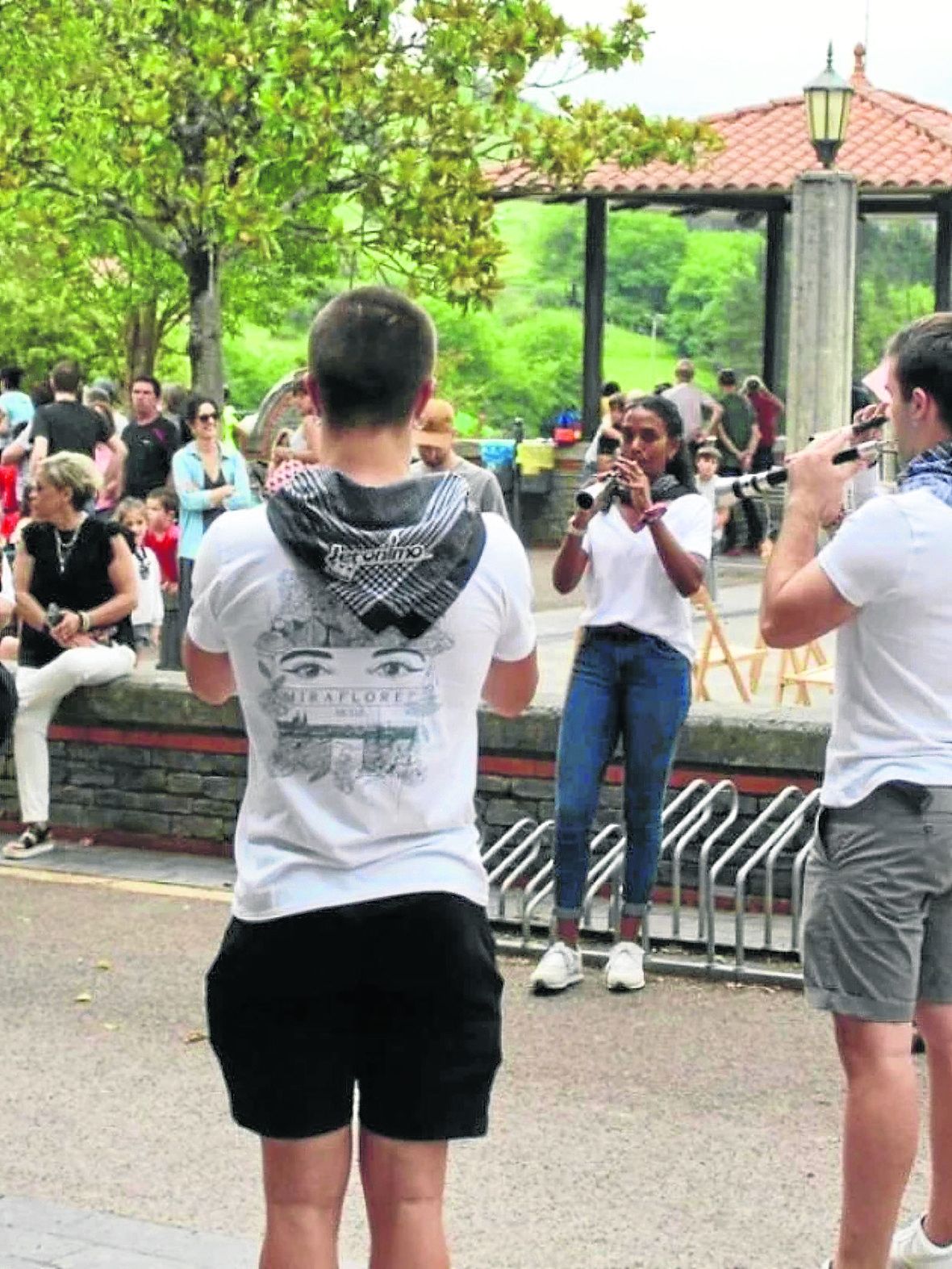 Ekitaldiak Alkizako plazaren inguruan egingo dira.
