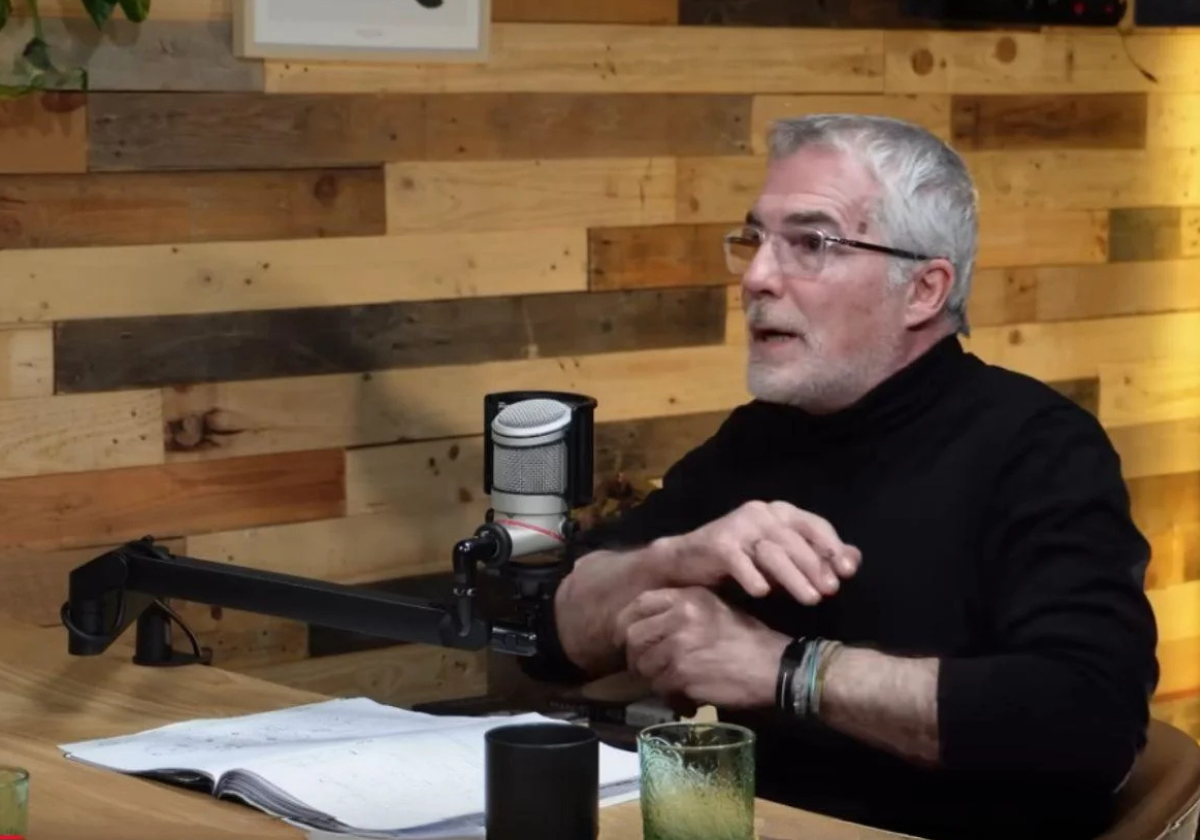 El presentador David Cantero se sincera: «Oficialmente era un bastardo y mi padre huyó a África»