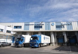 La empresa mayorista está asentada en el muelle de Trintxerpe del Puerto de Pasaia.