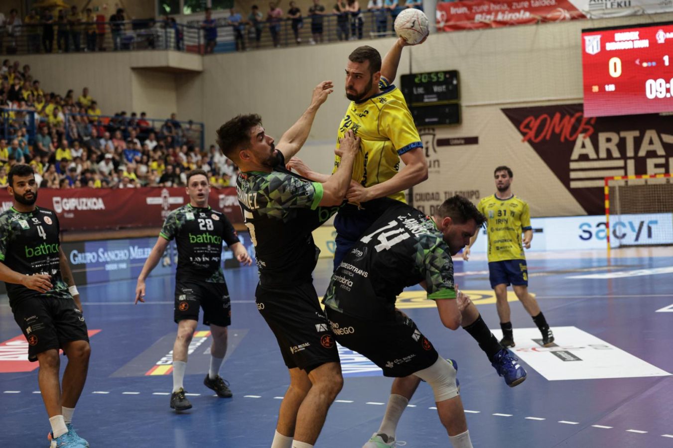 Bidasoa-Irun 31 - Torrelavega 28