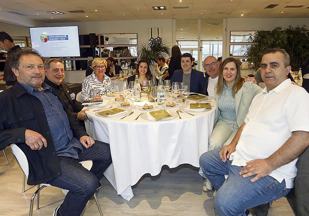 No faltaron a la cita Miguel Montorio, Pepe Dioni, Marina Alfonso, Rocío Maeso, Ander Rodríguez, Jon Eizagirre, Eneritz Erkizia y Moha Arab