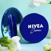 Seis combinaciones para llevar la crema Nivea de lata azul a un nivel superior de cuidado de la piel