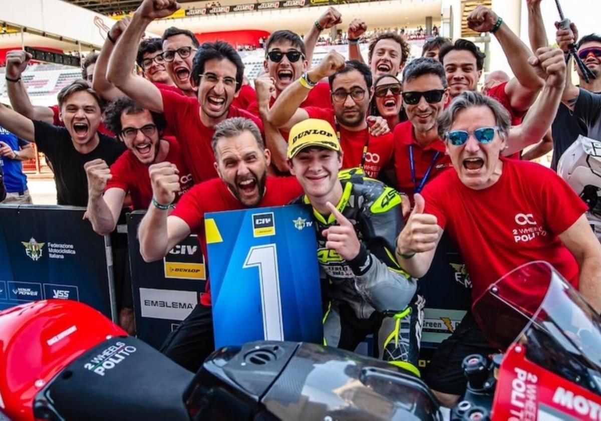 Beñat Fernández conquistó a los italianos ganando en el CIV de Mugello