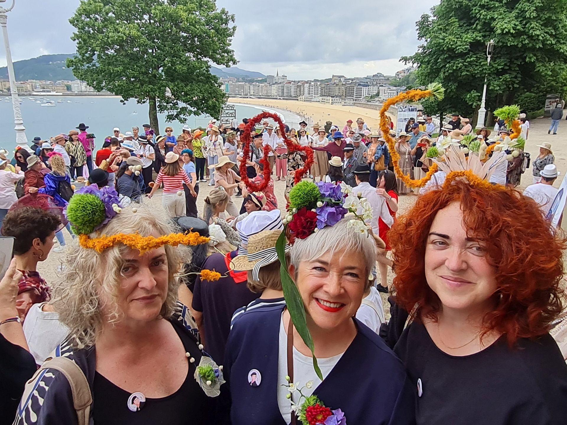 Tercera edición del Paseo con sombrero por Donostia