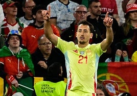 Mikel Oyarzabal festeja su gol.