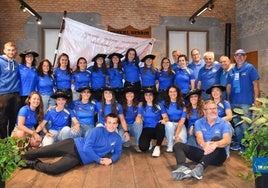 Foto de familia el domingo en el ayuntamiento de Tolosa tras el gran logro del Campeonato de Euskadi.