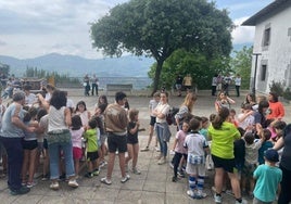 Pentekoste jaiak ospatu dituzte Martirietan