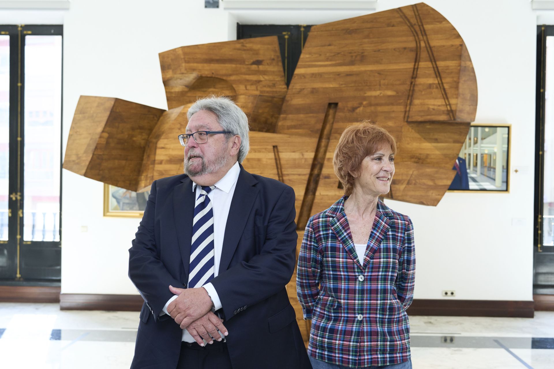 Manuel Lezertua e Inés Ibañez de Maeztu, este martes en el Parlamento Vacso.