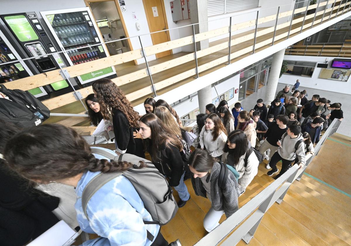 Alumnos que van a la Selectividad.
