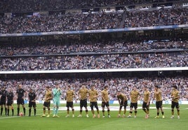 Los jugadores de la Real, en el último partido contra el Real Madrid