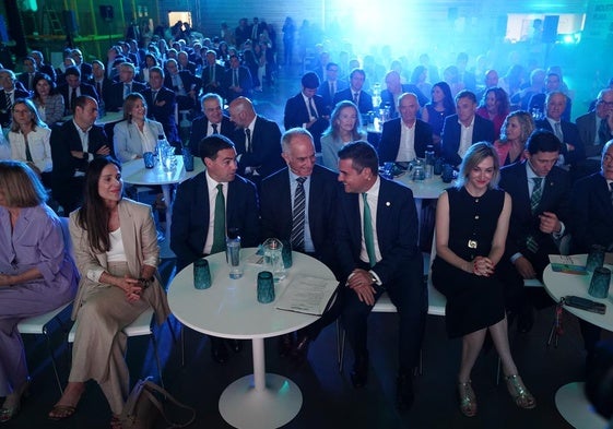 La presentación del Plan Industria del Gobierno Vasco se ha celebrado este miércoles por la mañana en la fábrica de Arteche.