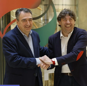 Aitor Esteban y Eneko Andueza en Sabin Etxea.