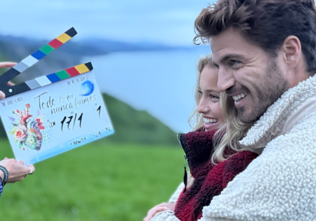 Maxi Iglesias junto a Margarida Corceiro en una imagen promocioanl del rodaje de 'Todo lo que nunca fuimos'
