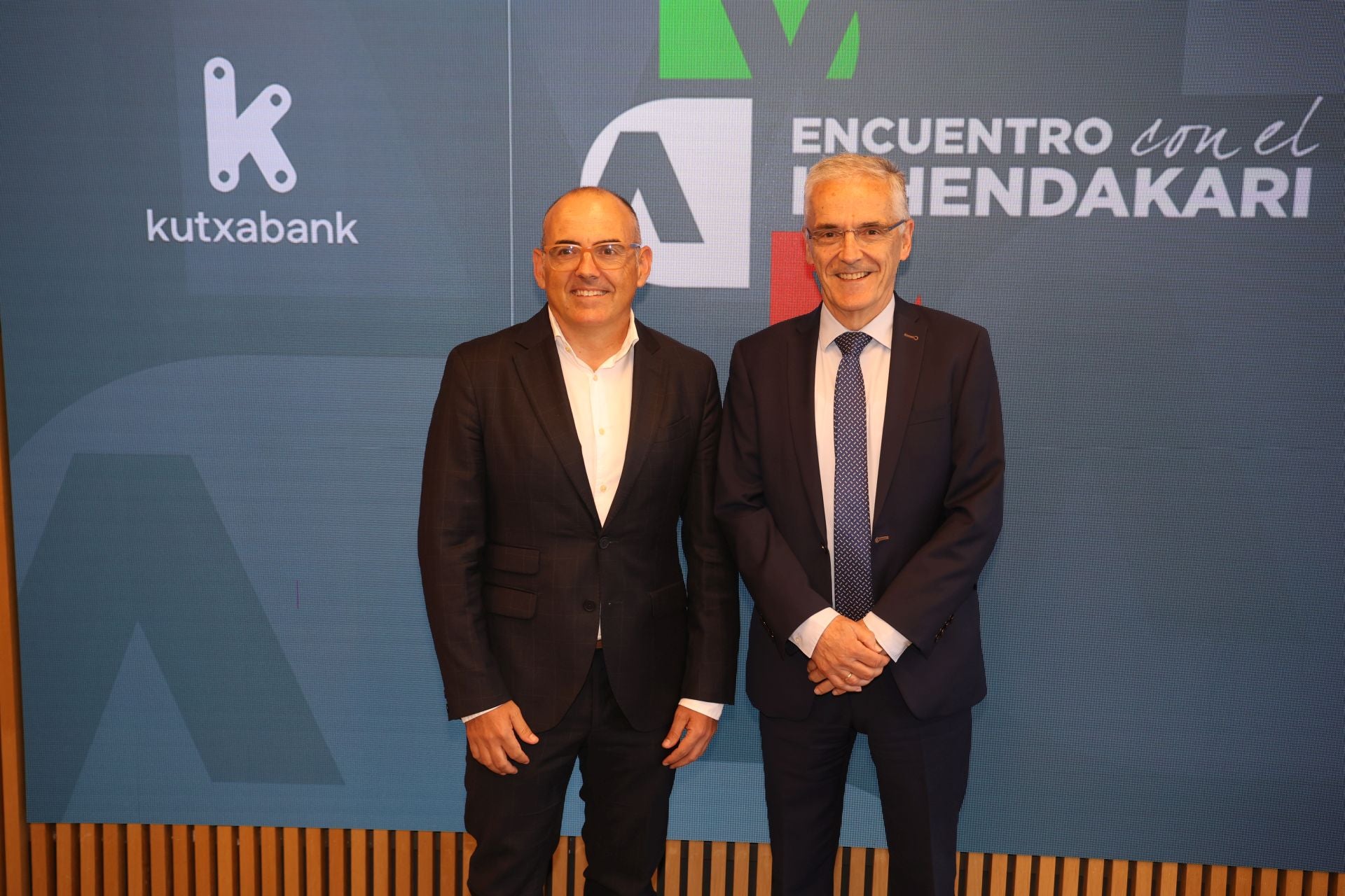 Iñigo Ugarte (CEO de Ieteam) junto a Julián Florez (director general de Vicomtech).