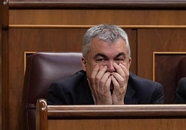 El diputado socialista Santos Cerdán durante el pleno celebrado este jueves en la Cámara Baja.