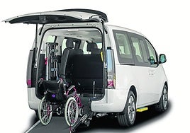 Hyundai lanza el Staria HEV, adaptado para personas con movilidad reducida