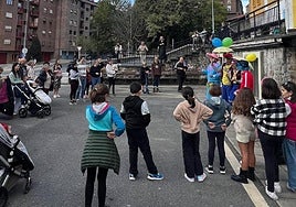 Desde Eltzia han extendido una cordial invitación a los vecinos para que se sumen a este día.