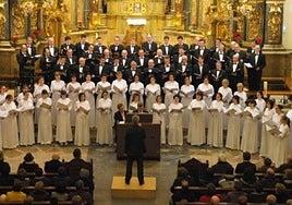 El Orfeón Donostiarra, junto a diferentes bandas de txistularis y musicales ofrecerán un concierto, al aire libre, en Unzaga.