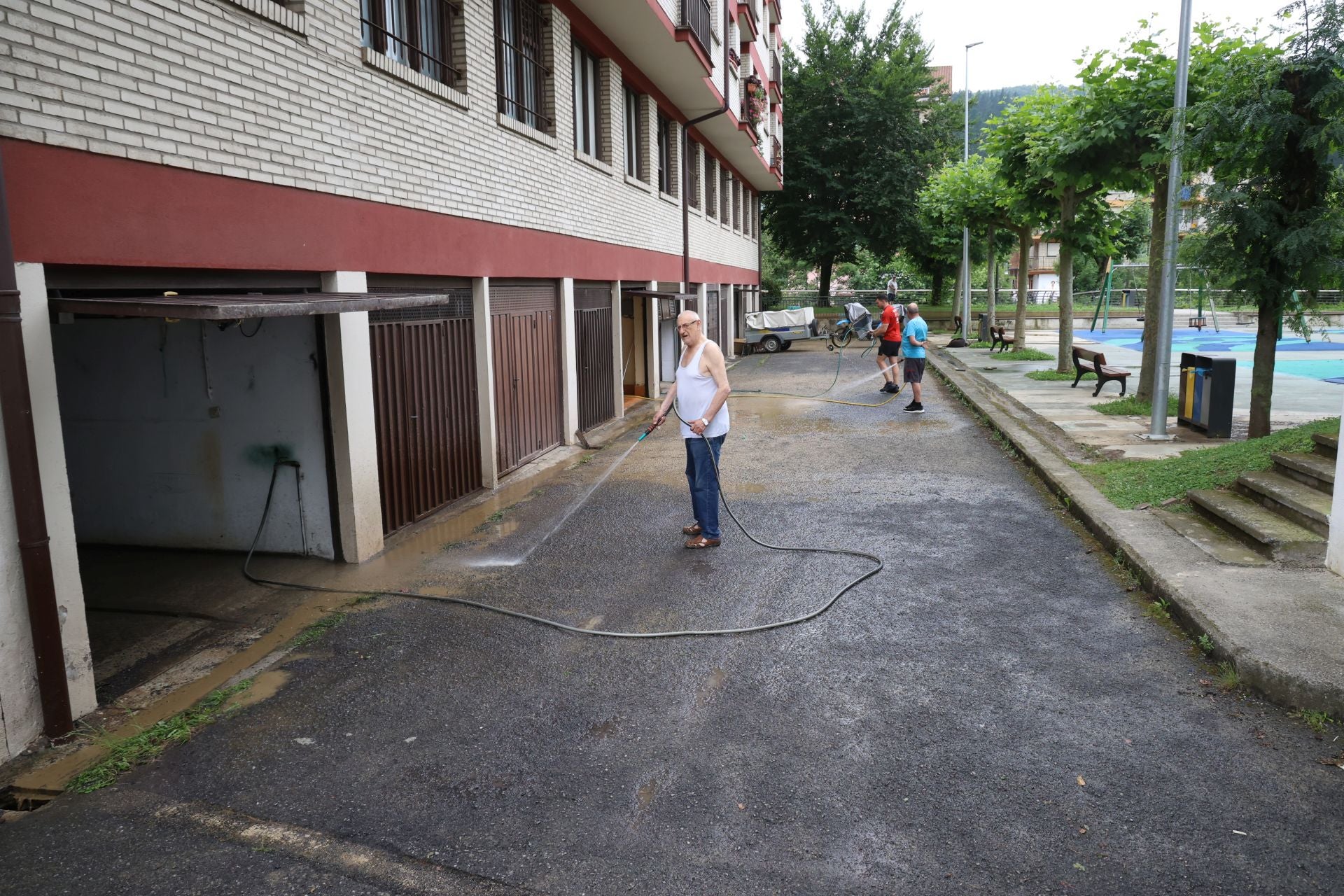 Las imágenes de los desperfectos que deja la tromba de agua en Tolosaldea y Goierri