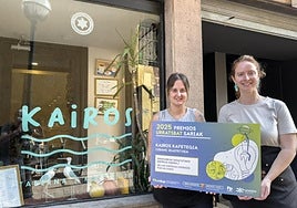Las hermanas Fadrique del Kairos han ganador el premio Urratsbat.