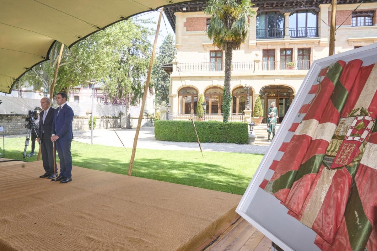 Homenaje a Garaikoetxea en Ajuria Enea
