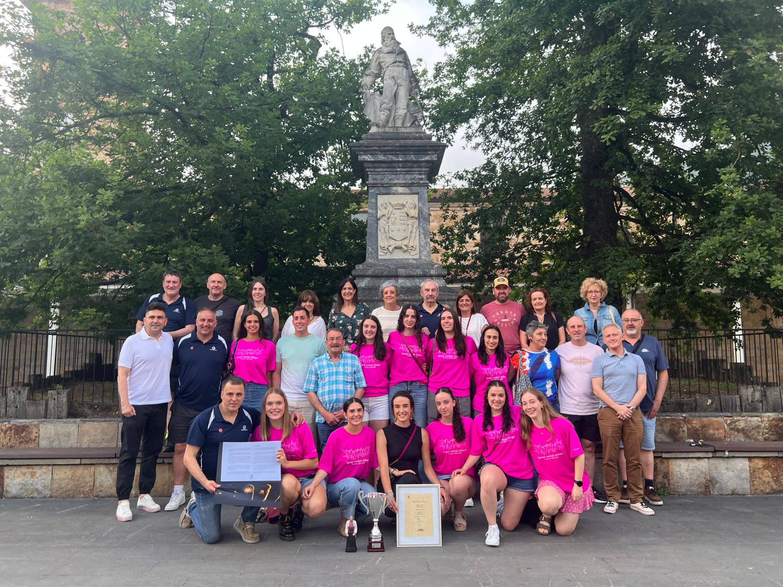 Reconocimiento institucional al Goierri Aldapa de baloncesto