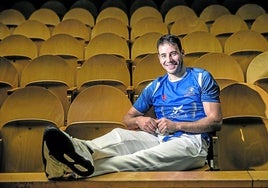 Darío, en las butacas de cancha del Labrit de Pamplona.