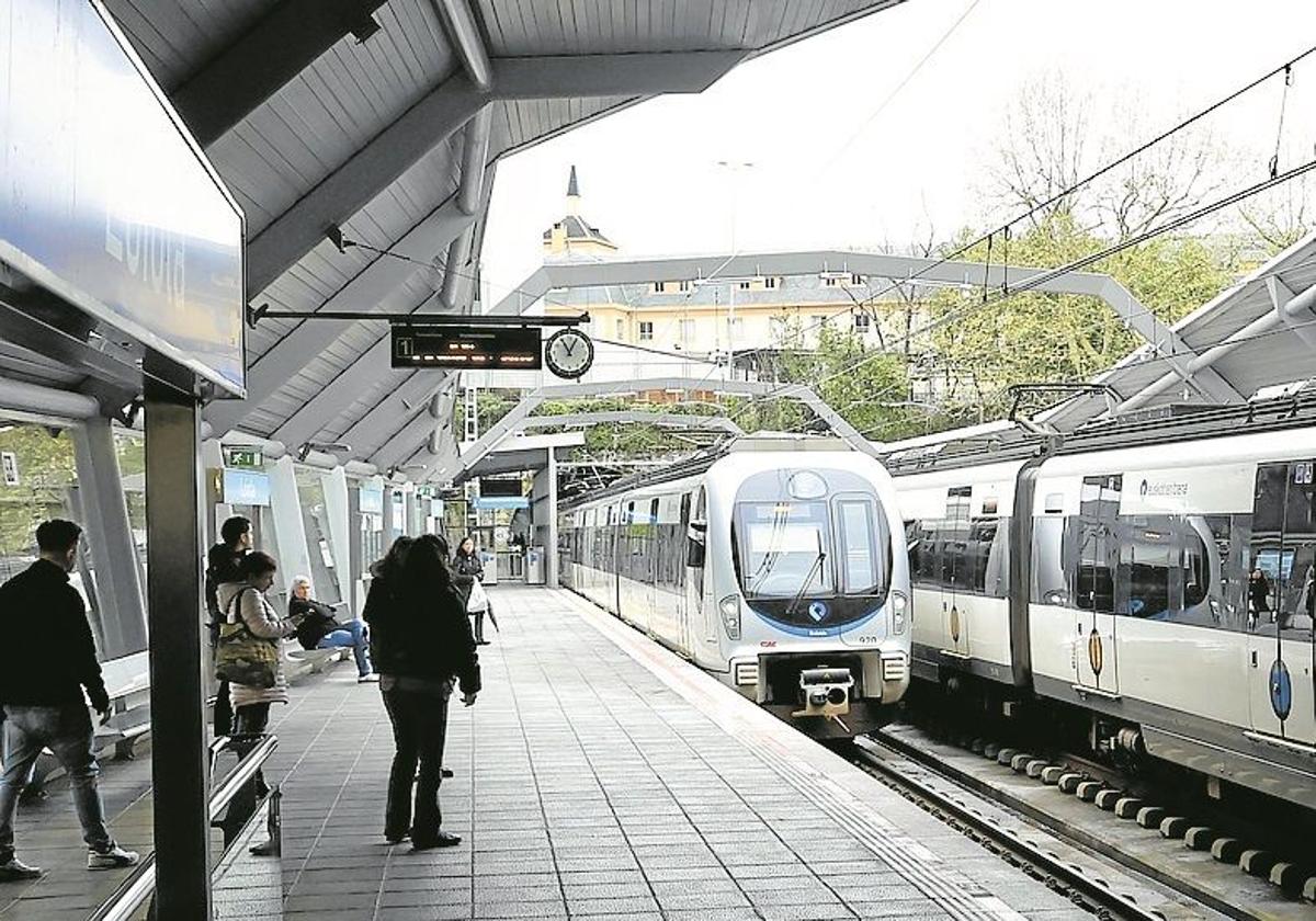 Los trenes pasarán a circular por la izquierda antes de final de año