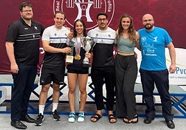 Zaragozan, Malen Monasterio bere sariekin eta ZKE Halterofiliako kide guztiekin.