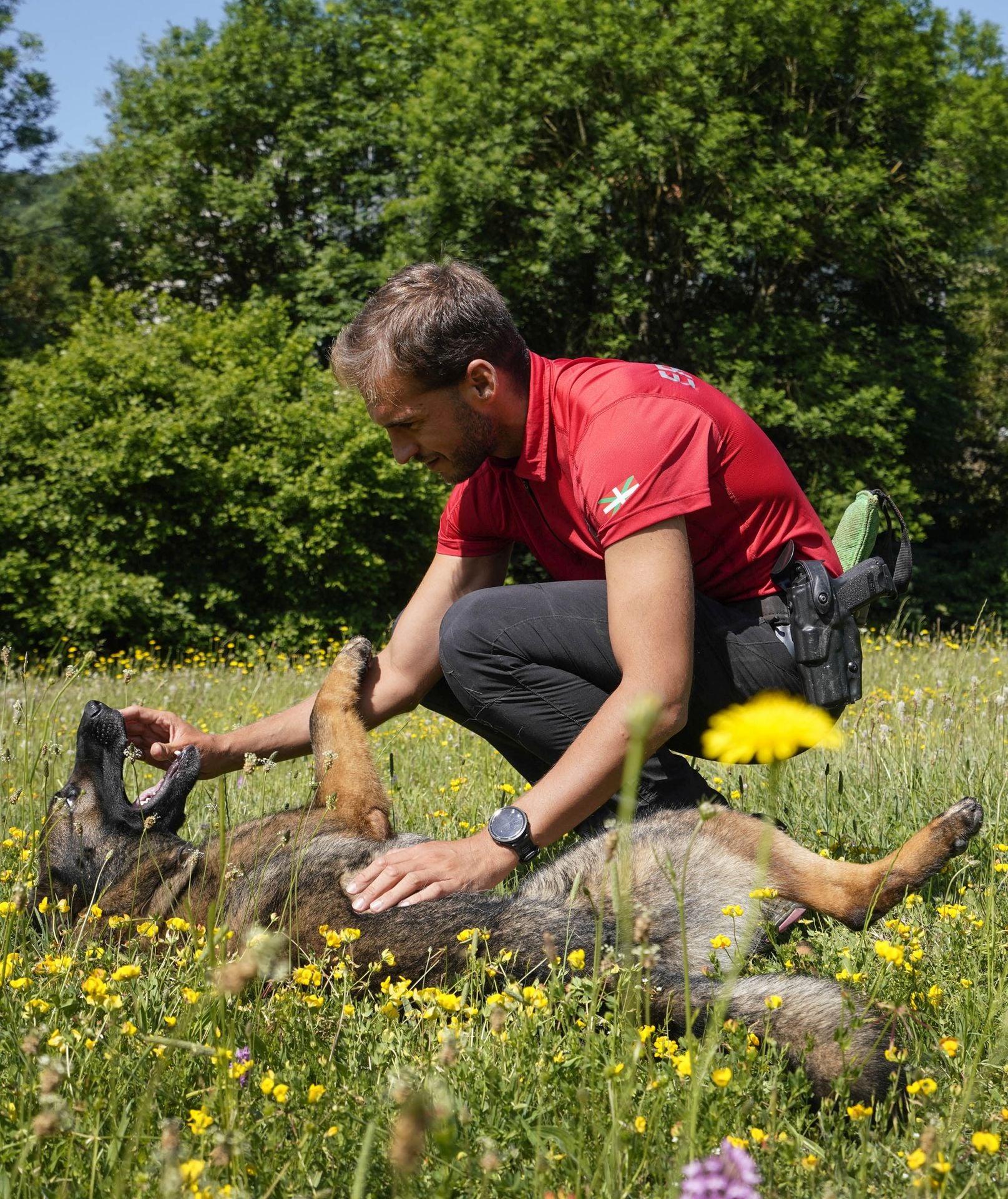 Visita a la unidad canina de la Ertzaintza