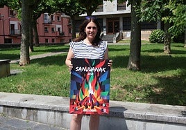 La ganadora de este año del concurso del cartel anunciador de las fiestas de San Juan ha sido Nerea Hernández Pérez, con un trabajo colorido en el que se recrea el momento de la hoguera de San Juan. La premiada, además de ver su creación en el programa de fiestas, también recibió un premio en metálico de 500 euros.