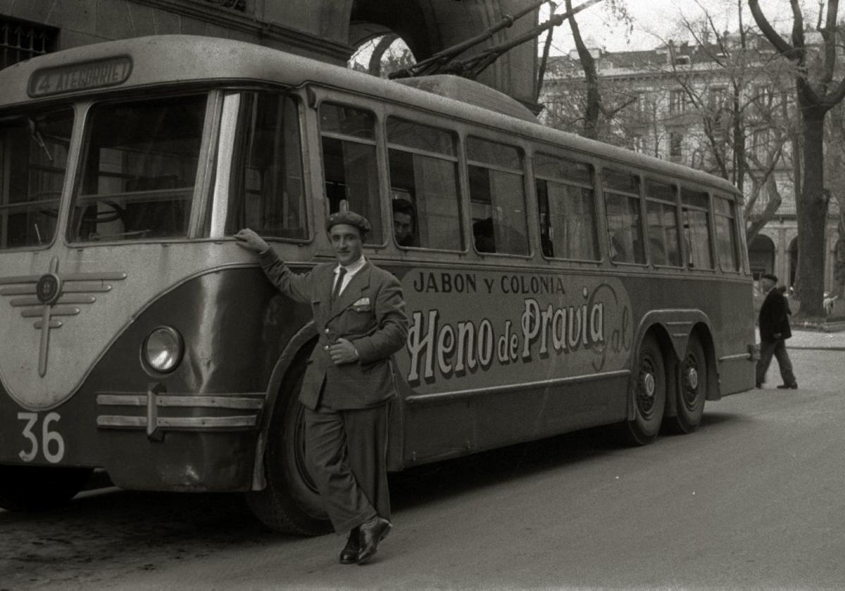 El trolebús a Ategorrieta... y su conductor.