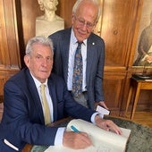 Pedro Miguel Etxenike eta Giorgio Benedek, ekitaldian