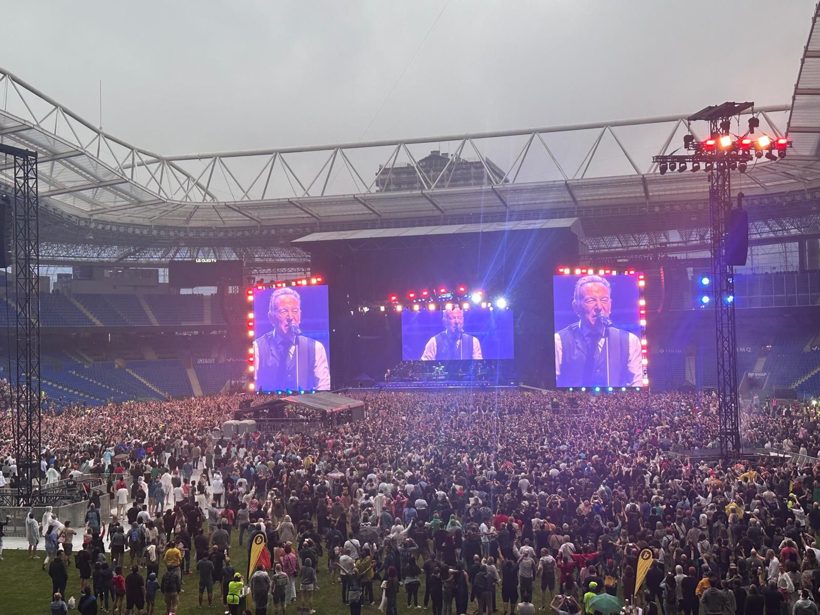 Anoeta se rinde al show de Bruce Springsteen