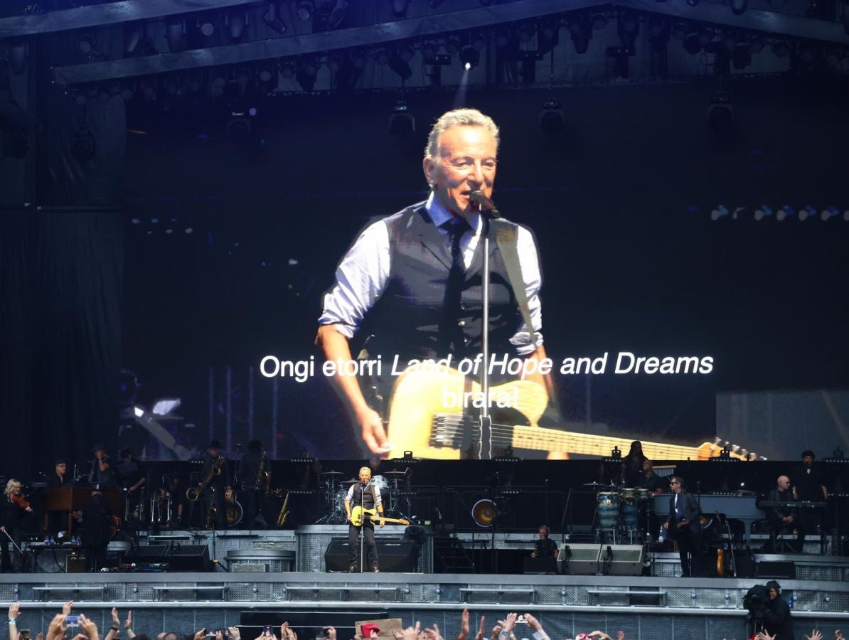 Anoeta se rinde al show de Bruce Springsteen