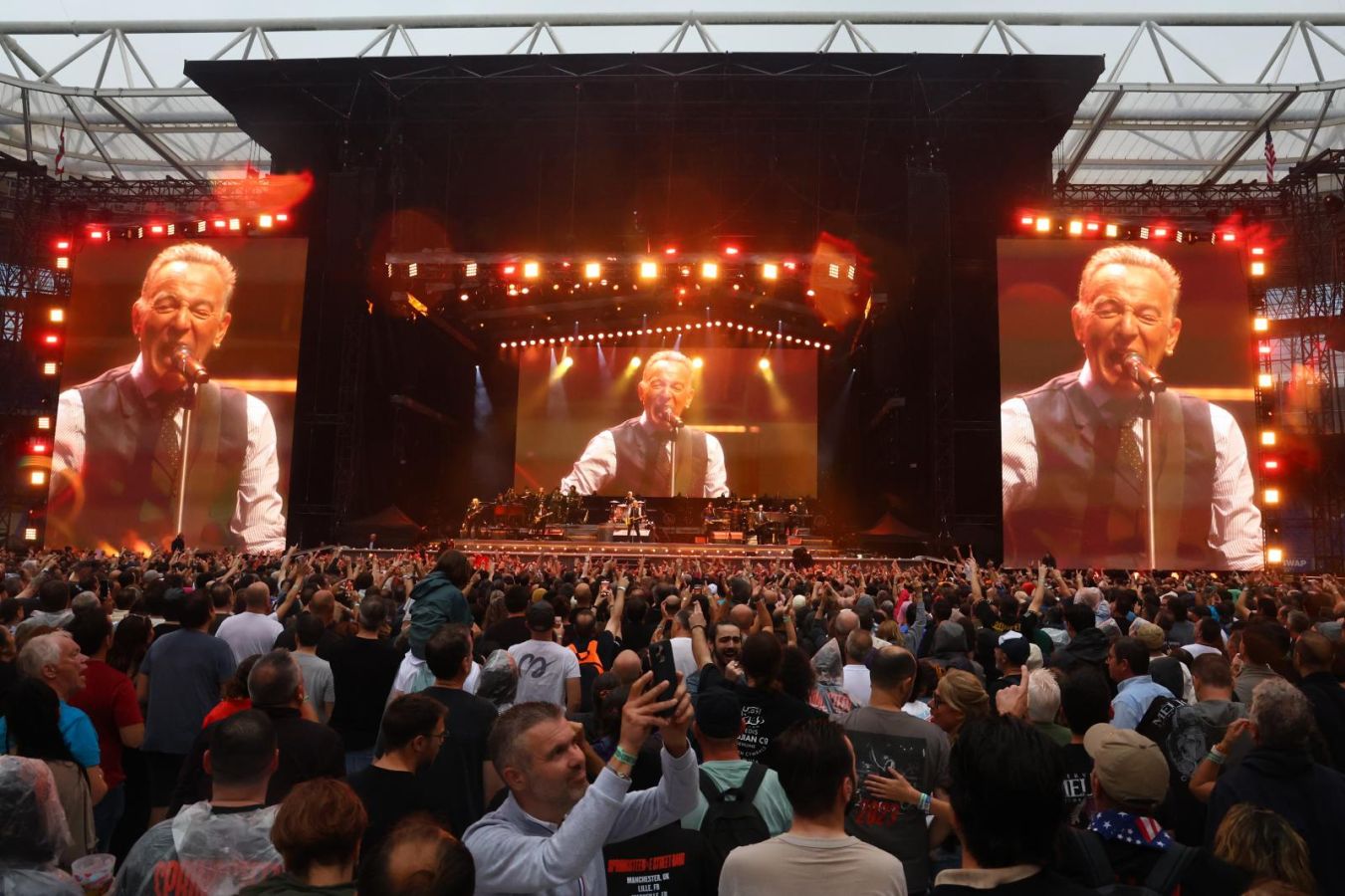Anoeta se rinde al show de Bruce Springsteen