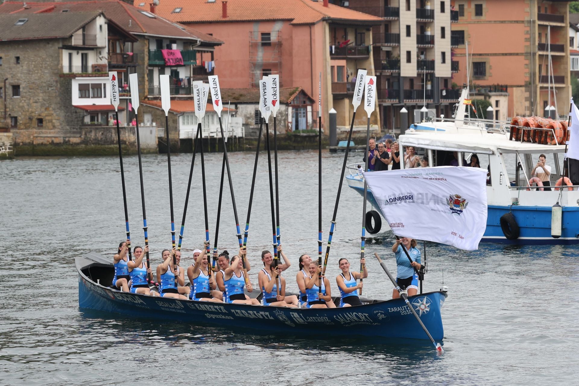 Zarautz se cuela en la fiesta de San Juan