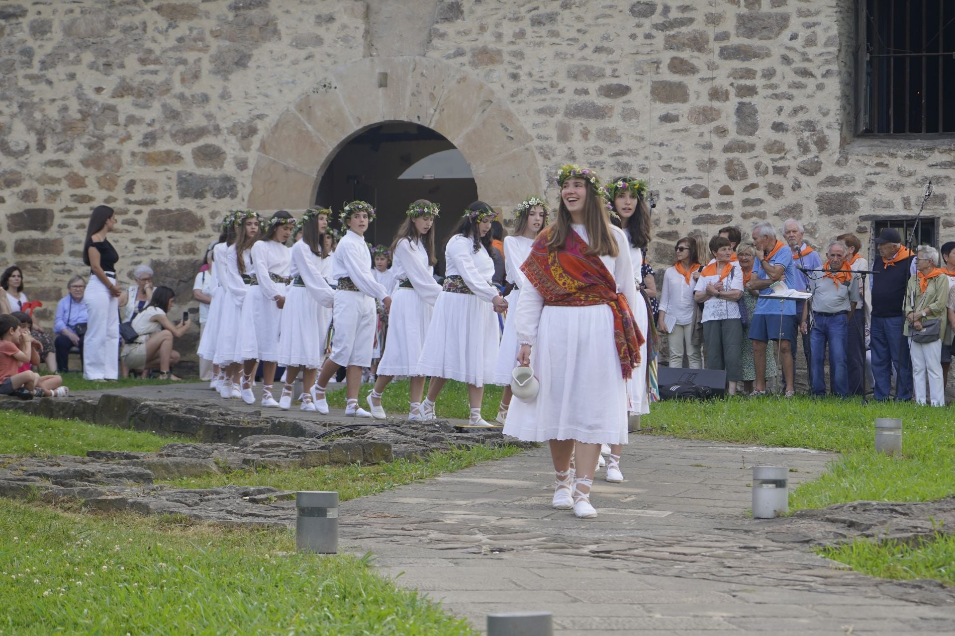 Kantuak, dantzak eta jendetza Igartzan