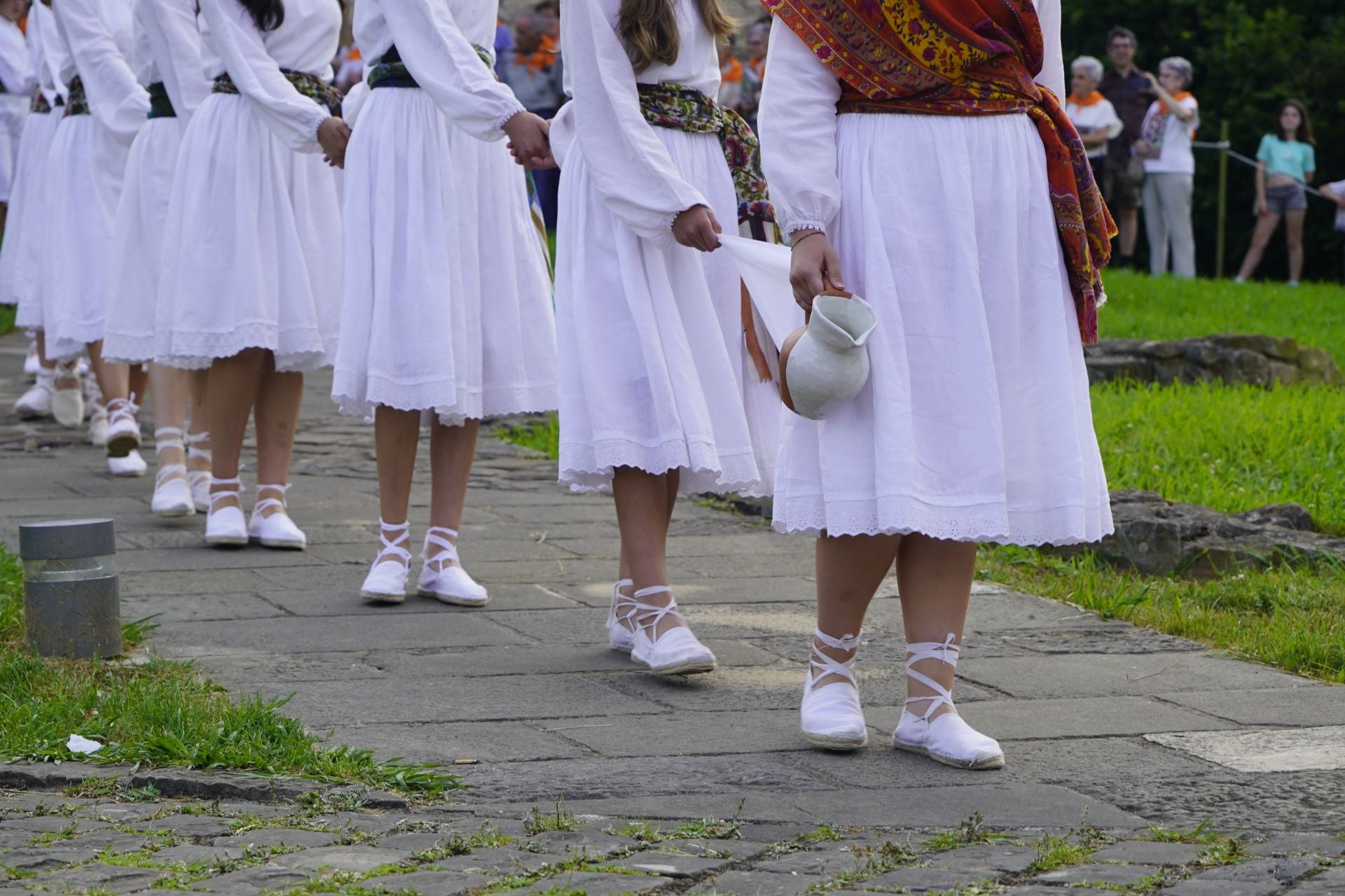 Kantuak, dantzak eta jendetza Igartzan
