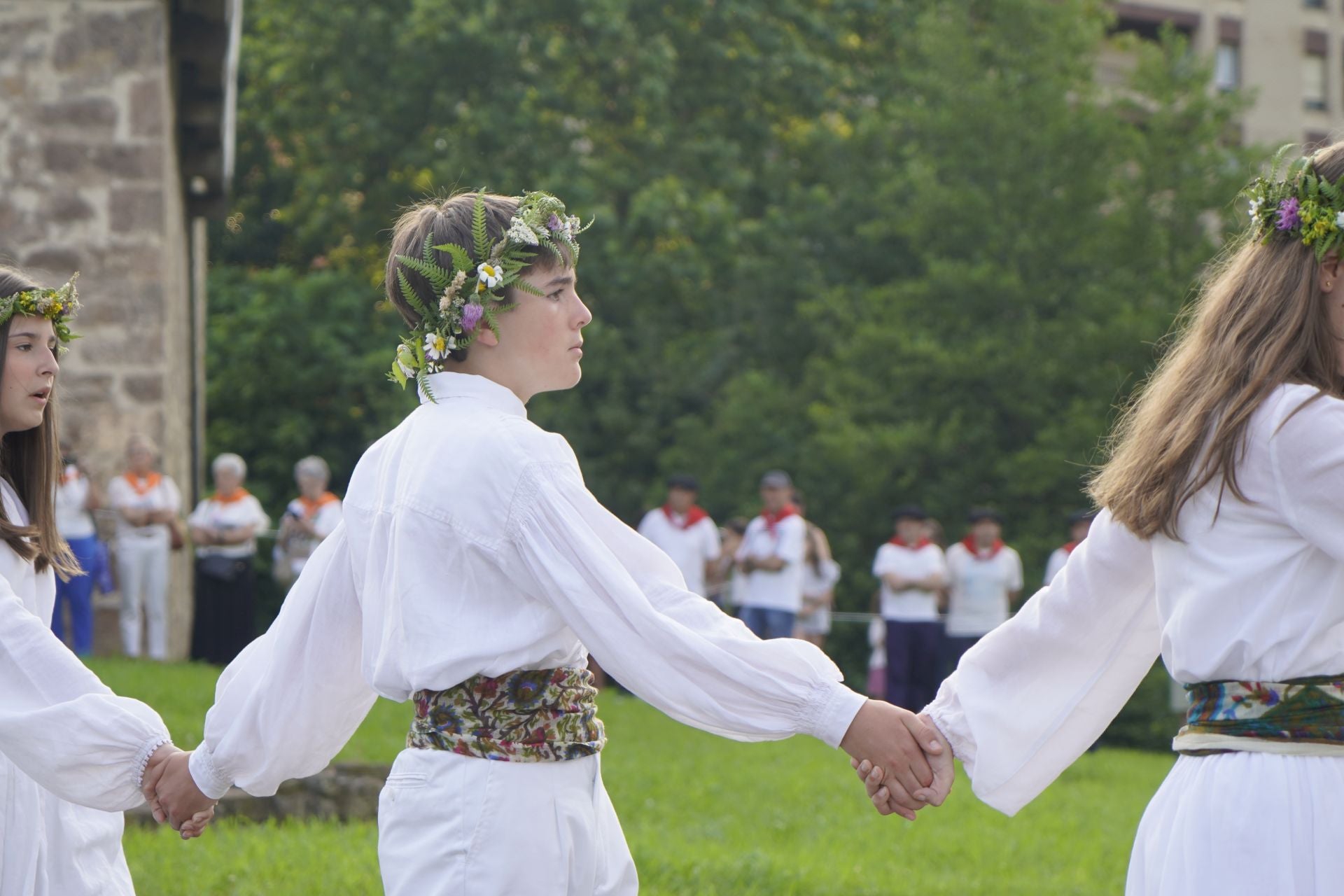 Kantuak, dantzak eta jendetza Igartzan