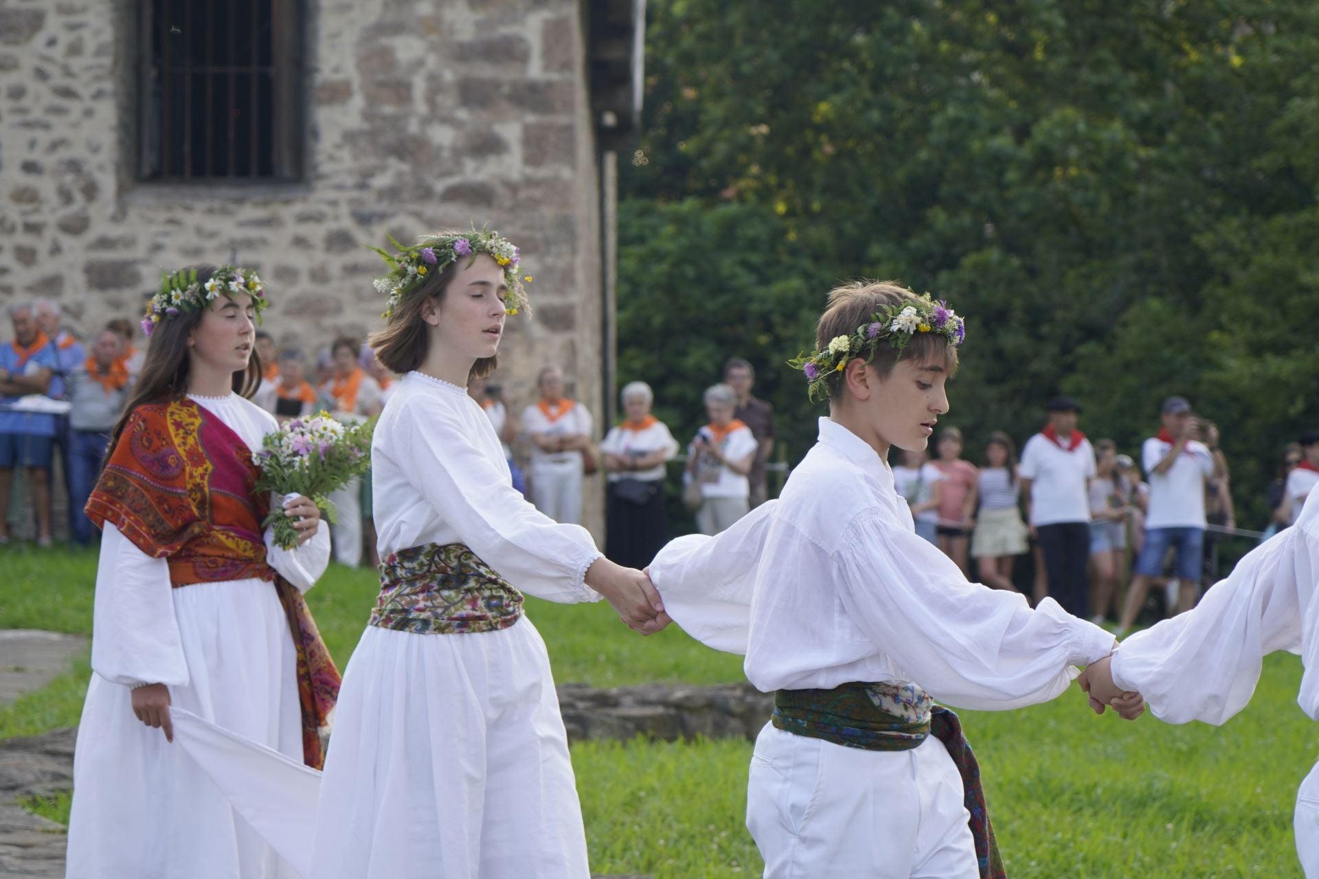 Kantuak, dantzak eta jendetza Igartzan