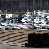 Actividad económica en el puerto de Pasaia.