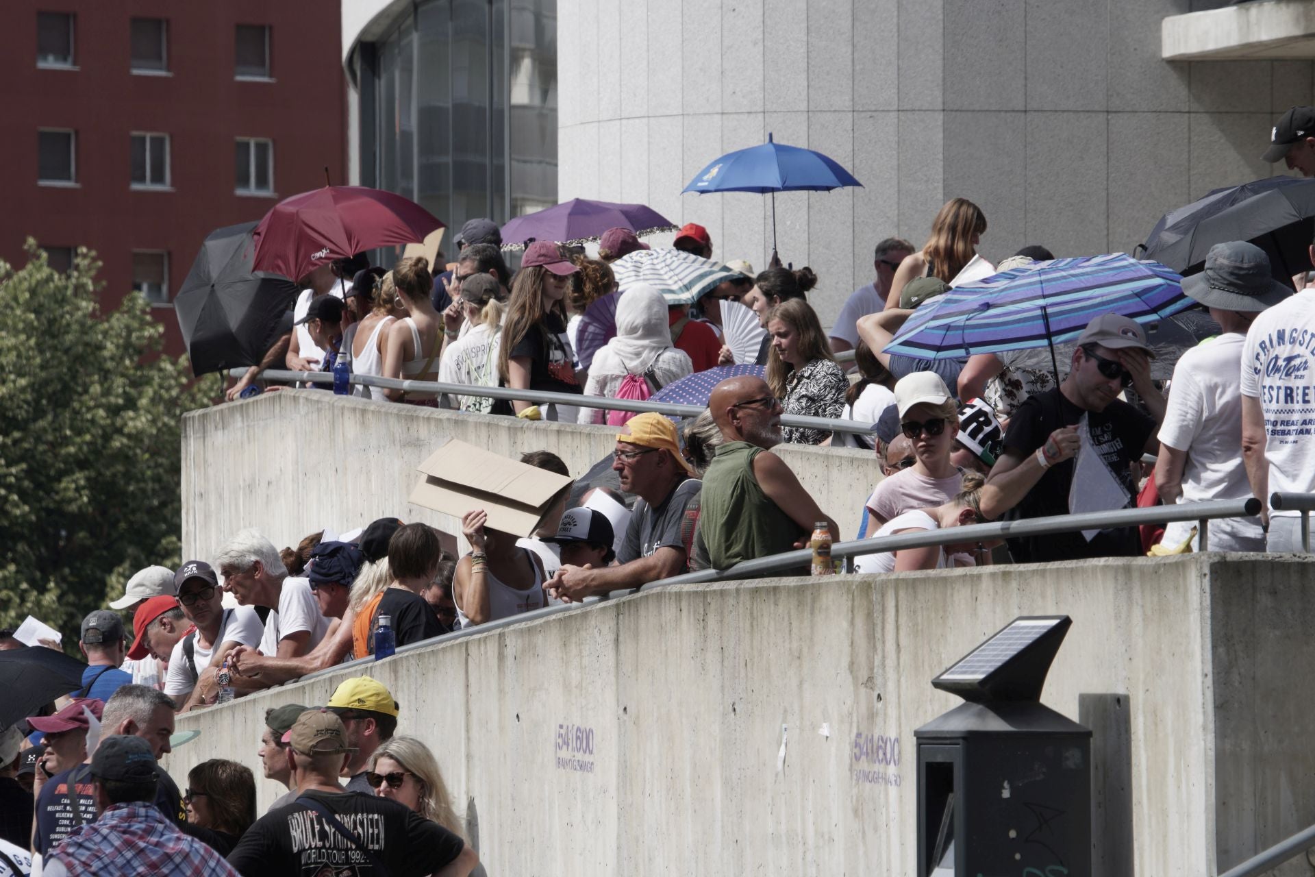 Gran ambiente en las horas previas al concierto de Bruce Springsteen