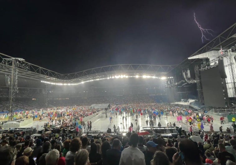 Una tormenta eléctrica obligó a parar media hora el show de Bruce Springsteen