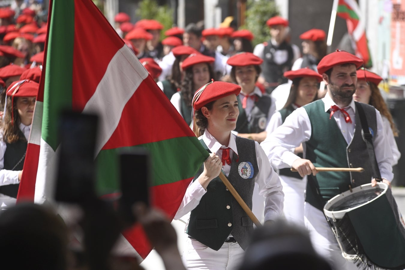 Tolosa, firme en su día grande y en un sofocante calor